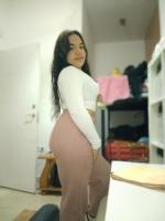 643051353: Chica busca chico en Barcelona