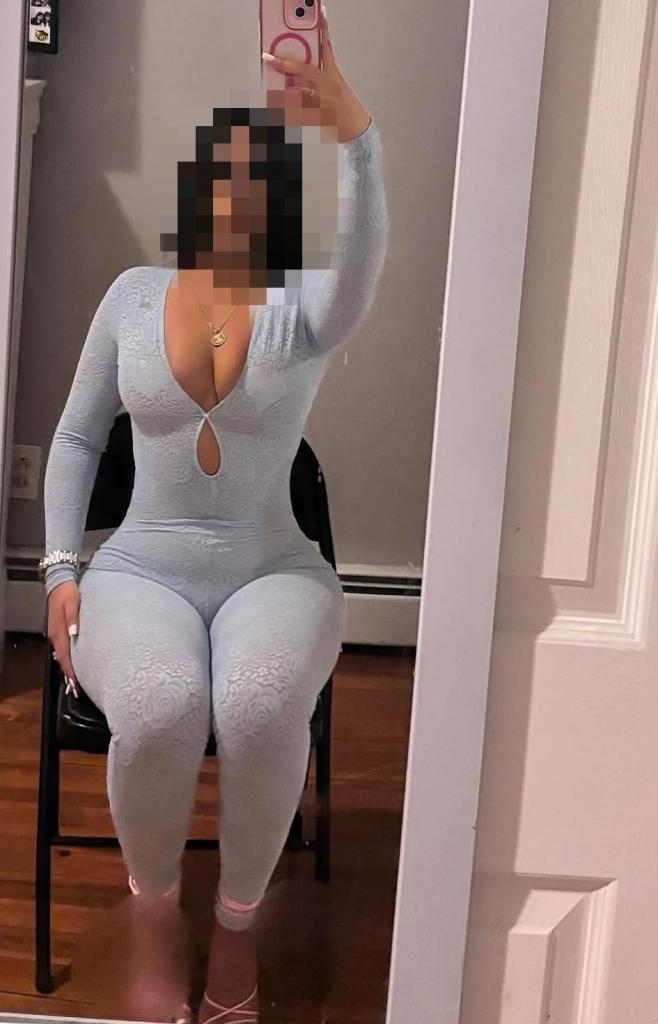 Chica busca chico en Orense: 