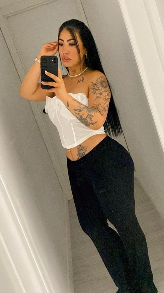 Chica busca chico en Menorca: 