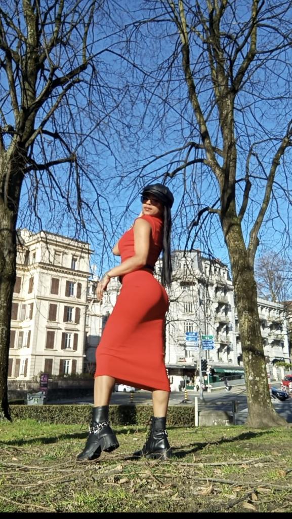 Chica busca chico en Alicante: 