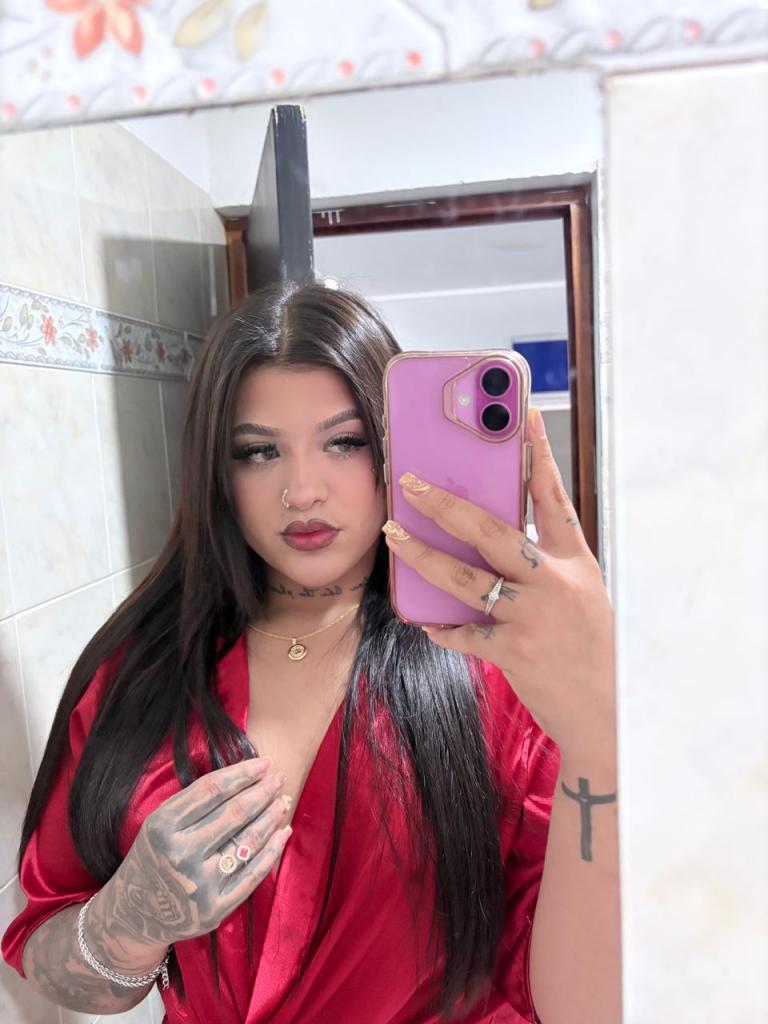 617041803: Chica busca chico en Granada