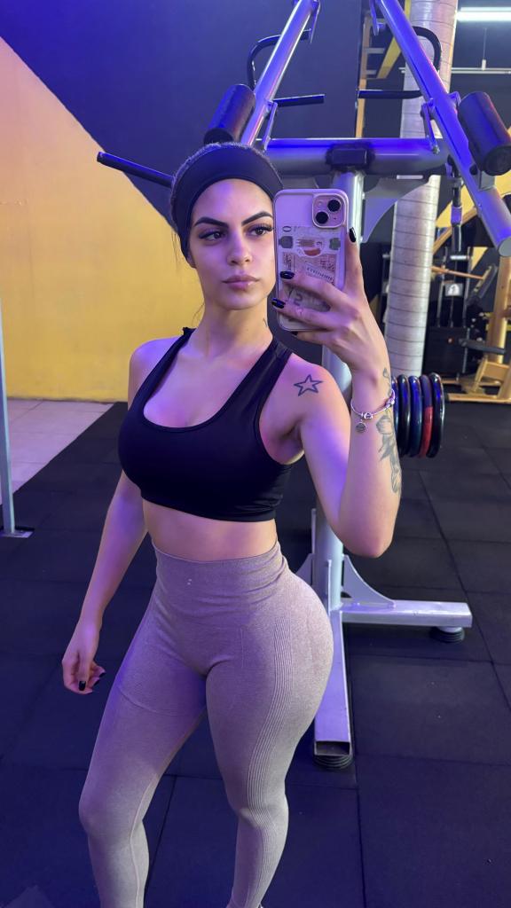 667627444: Chica busca chico en Alicante