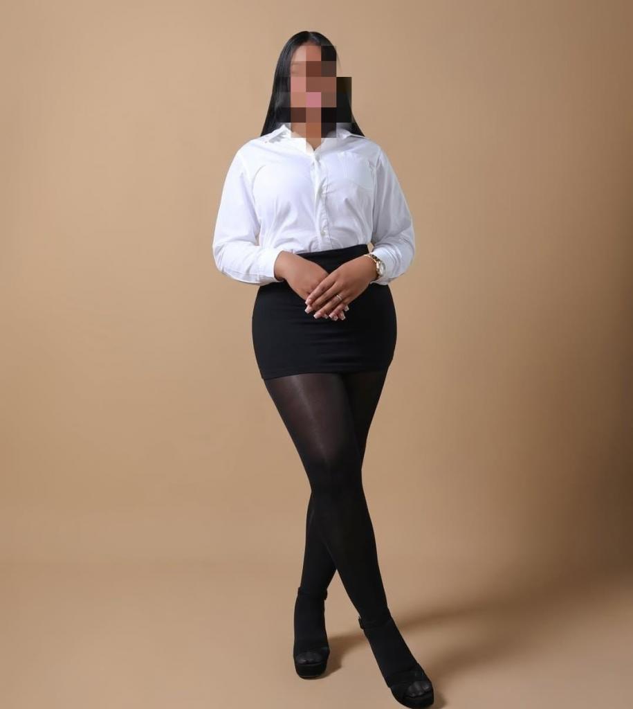 Chica busca chico en Almería: 