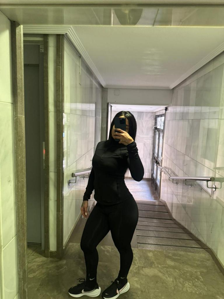 Chica busca chico en Granada: 