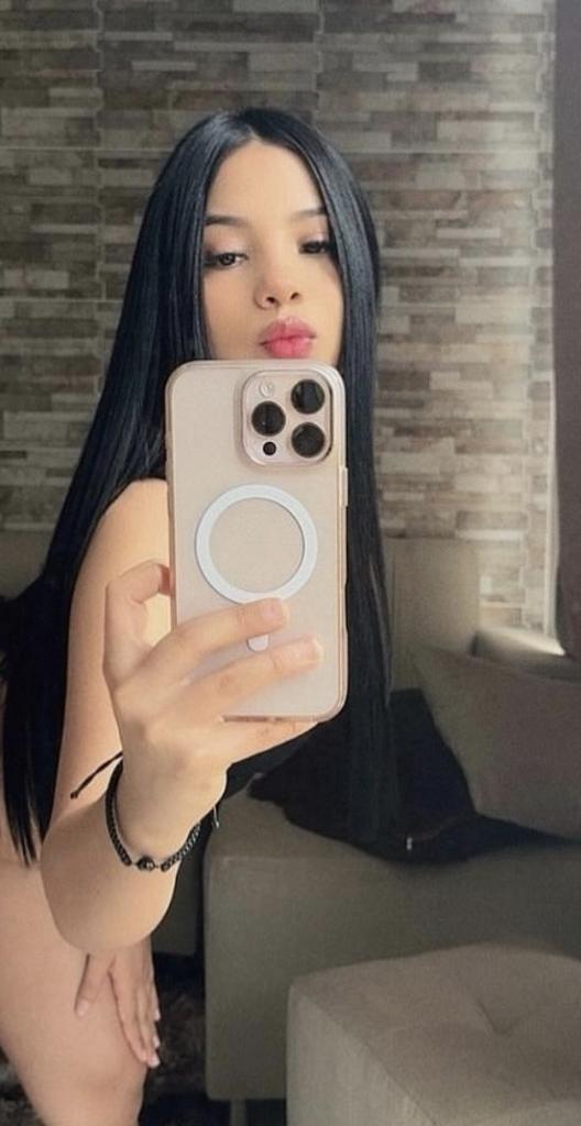 Chica busca chico en Tenerife: 