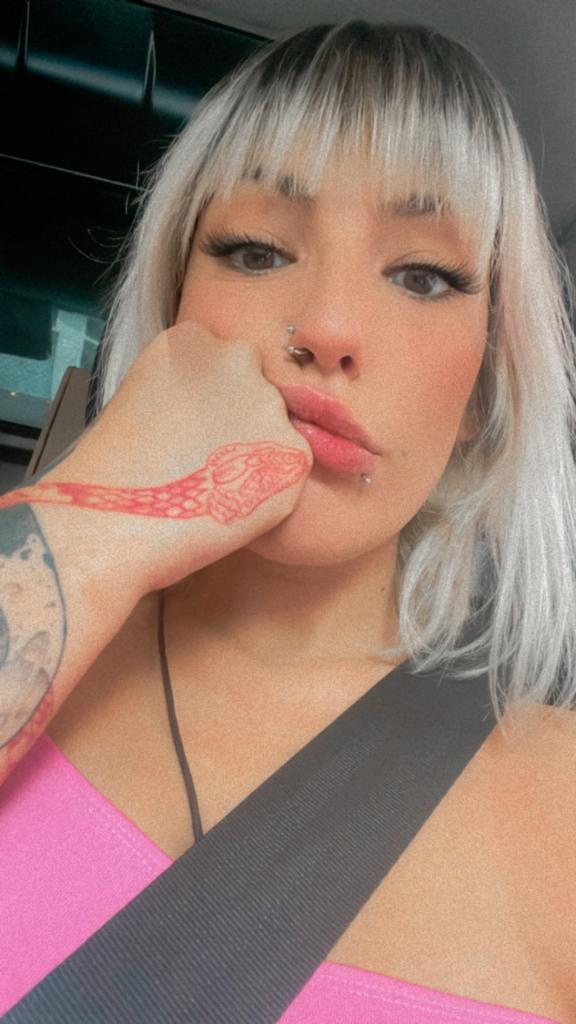 602439074: Chica busca chico en Málaga