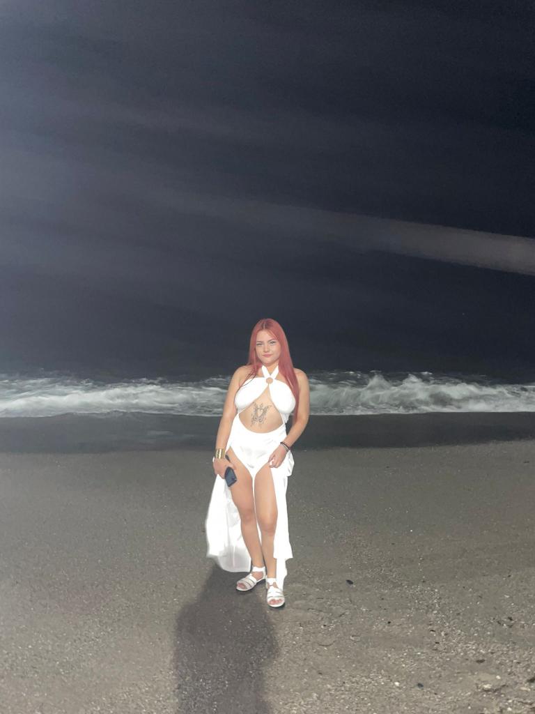 662319649: Chica busca chico en Málaga