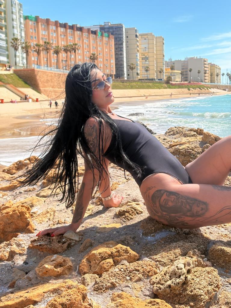 613902326: Chica busca chico en Cádiz