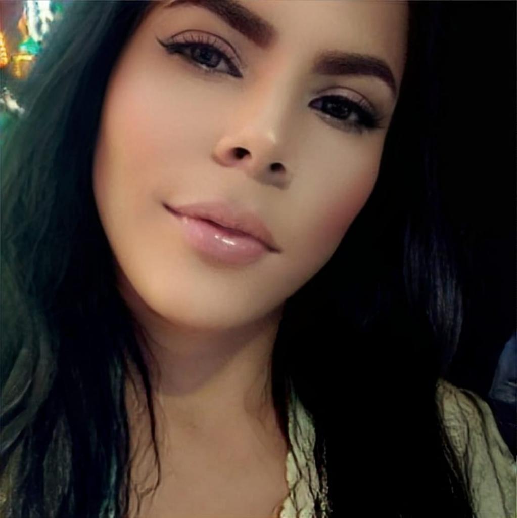 Chica busca chico en Granada: Chica busca chico