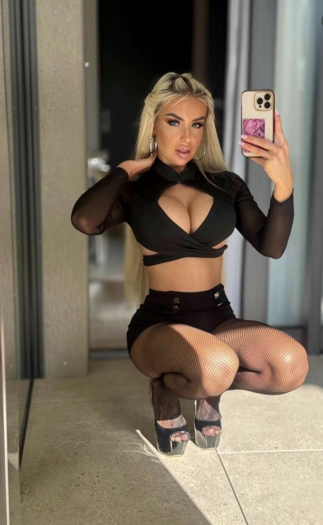 Chica busca chico en Tenerife: 