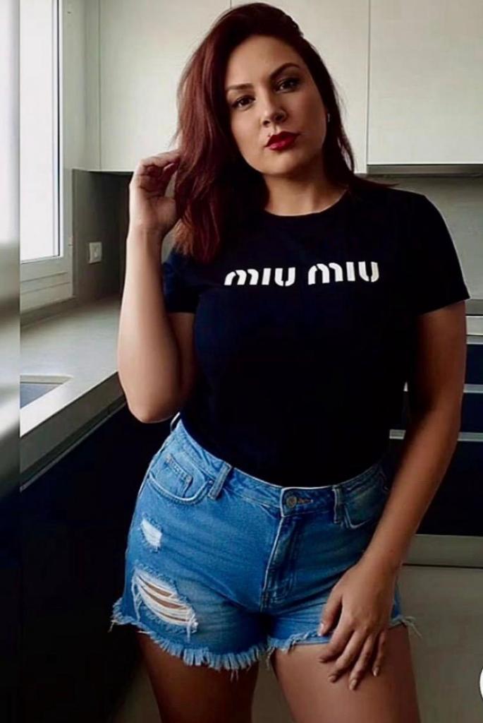 Chica busca chico en Cádiz: 