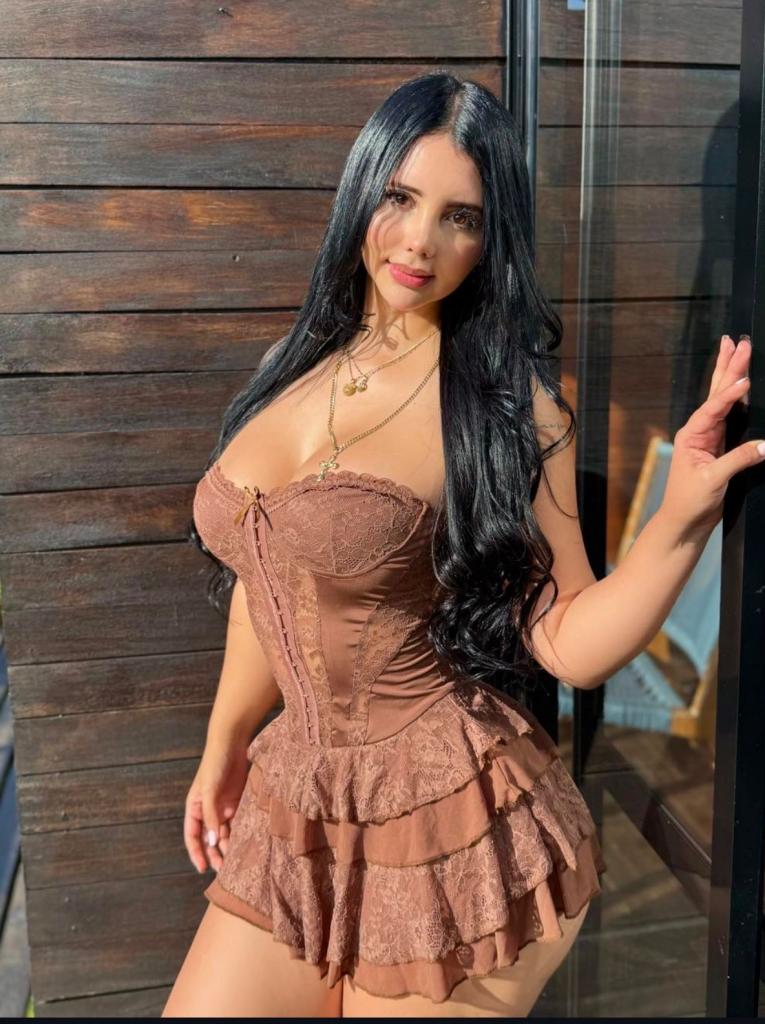 Chica busca chico en Cádiz: 