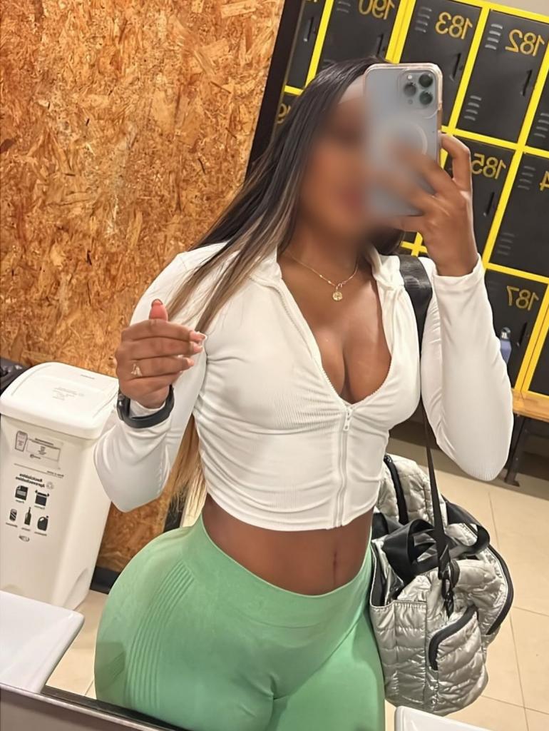 Chica busca chico en La Coruña: 