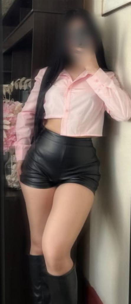 605037522: Chica busca chico en Navarra