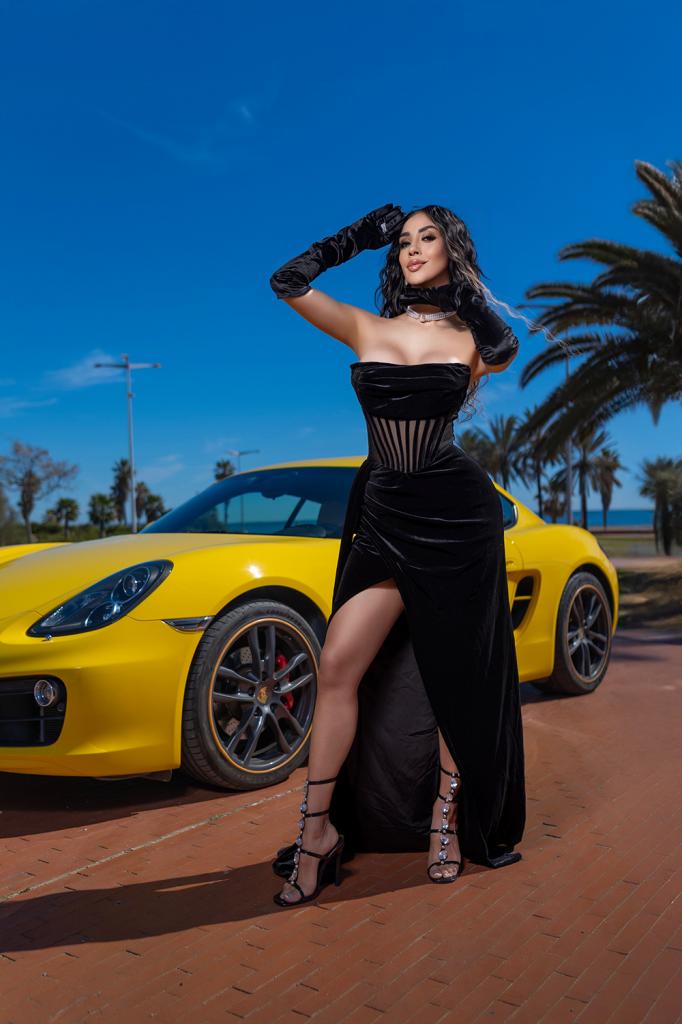 662232453: Chica busca chico en Barcelona