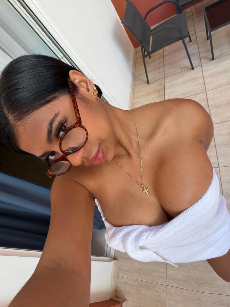 624831300: Chica busca chico en Tenerife