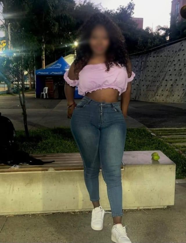 Chica busca chico en Cádiz: 