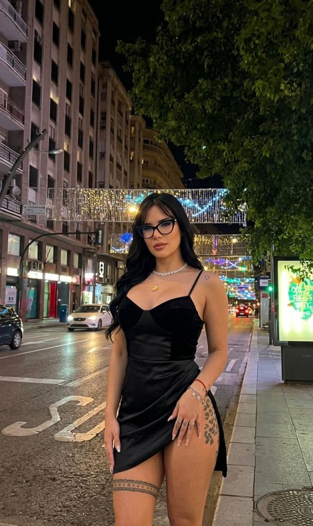 Chica busca chico en Murcia: Chica busca chico