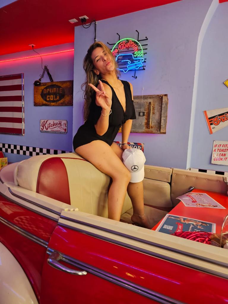 Chica busca chico en Málaga: 