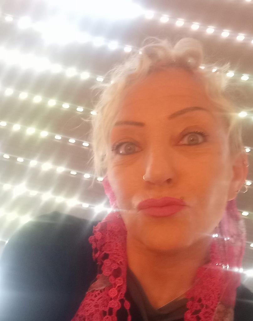 682552746: Chica busca chico en La Rioja