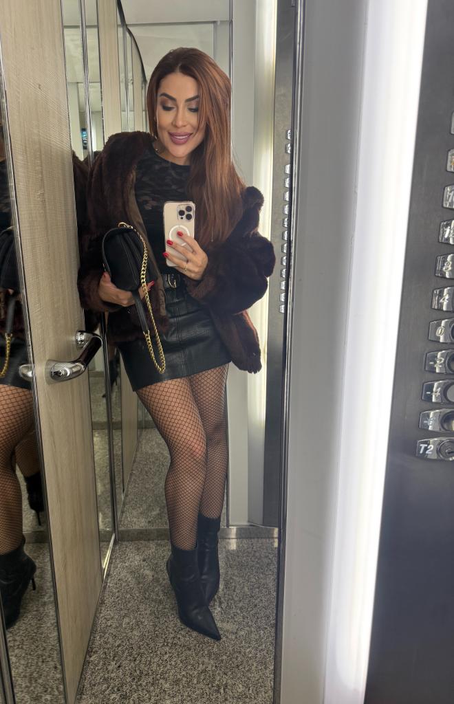 Chica busca chico en Sevilla: 