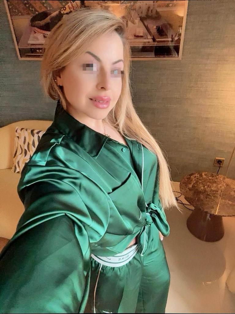 Chica busca chico en Cádiz: 