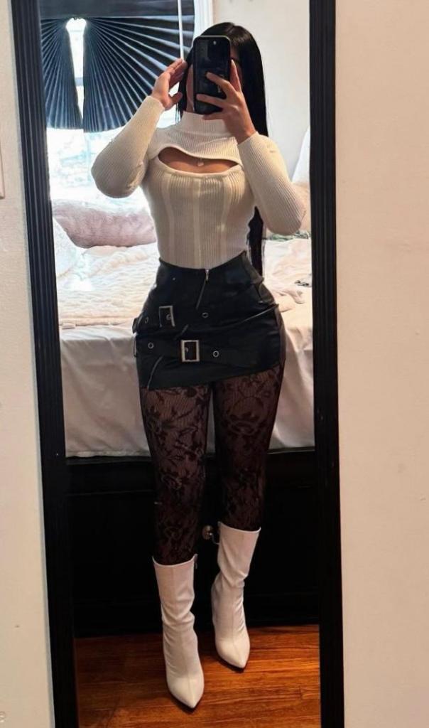 666347296: Chica busca chico en Málaga