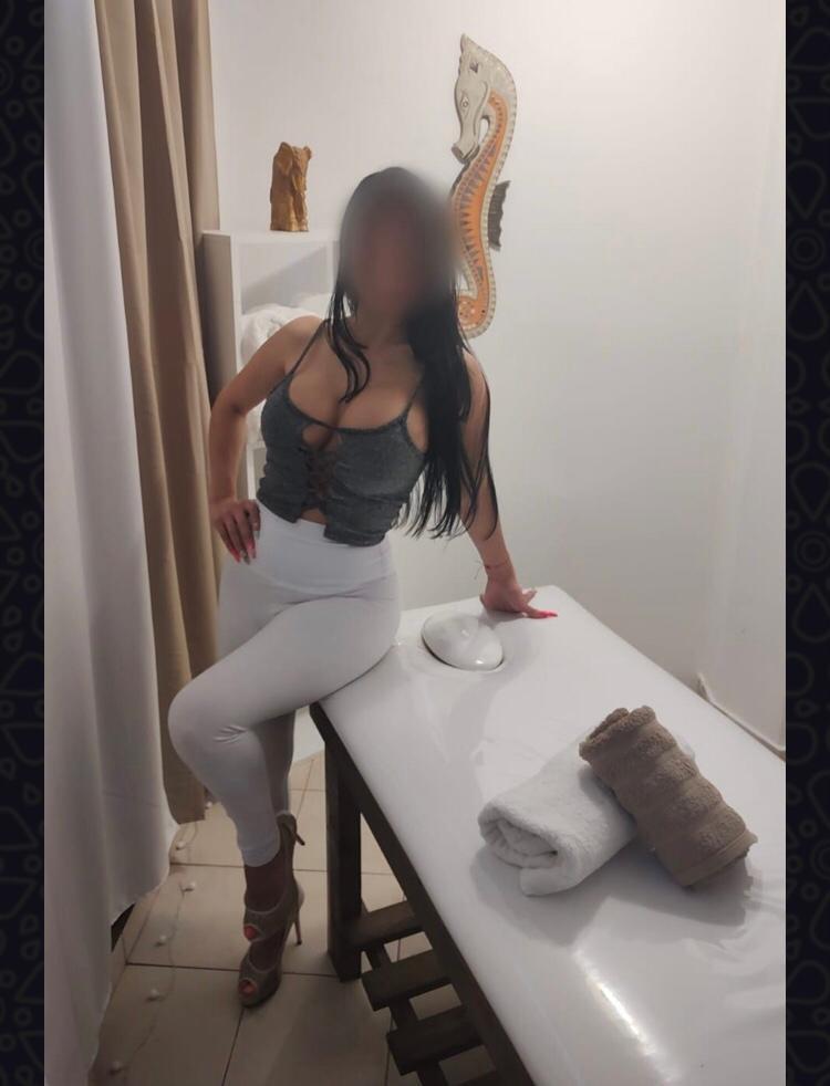 623289067: Chica busca chico en Alicante