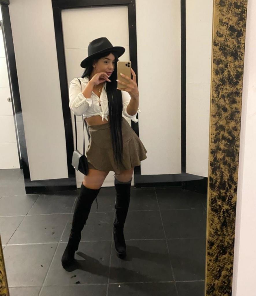 Chica busca chico en Tenerife: 