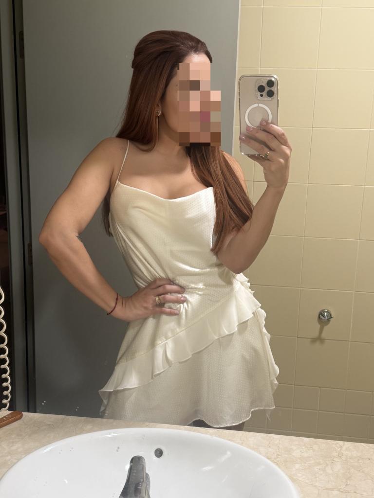 666357649: Chica busca chico en Sevilla
