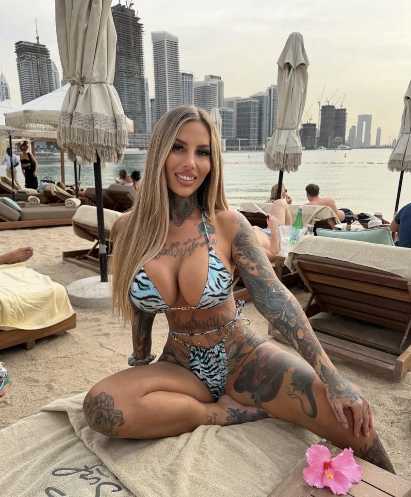 Chica busca chico en Málaga: Chica busca chico