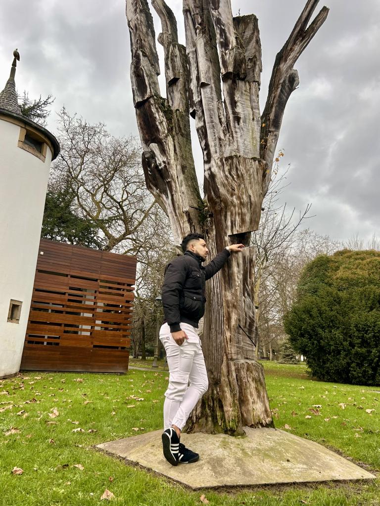 Chico busca chica en Asturias: 