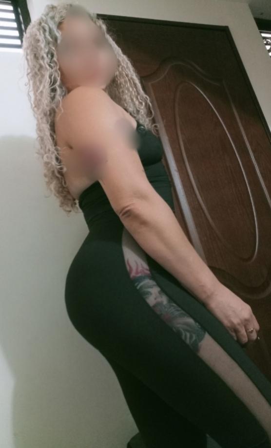 Chica busca chico en Almería: 