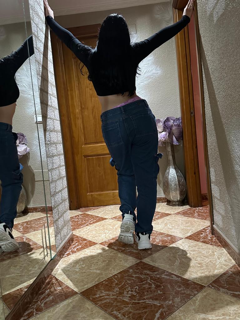 Chica busca chico en Granada: 