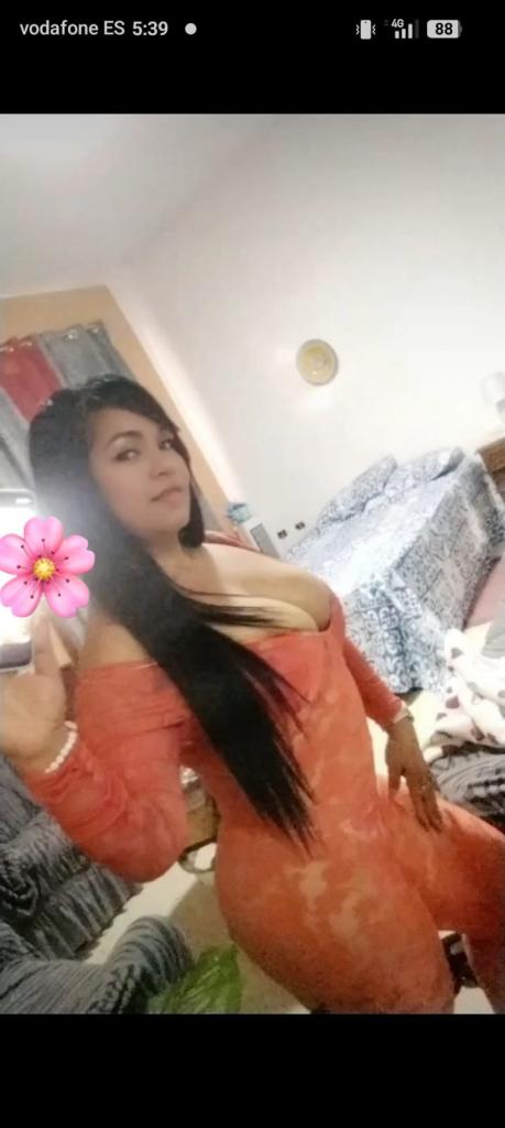 Chica busca chico en Tenerife: 