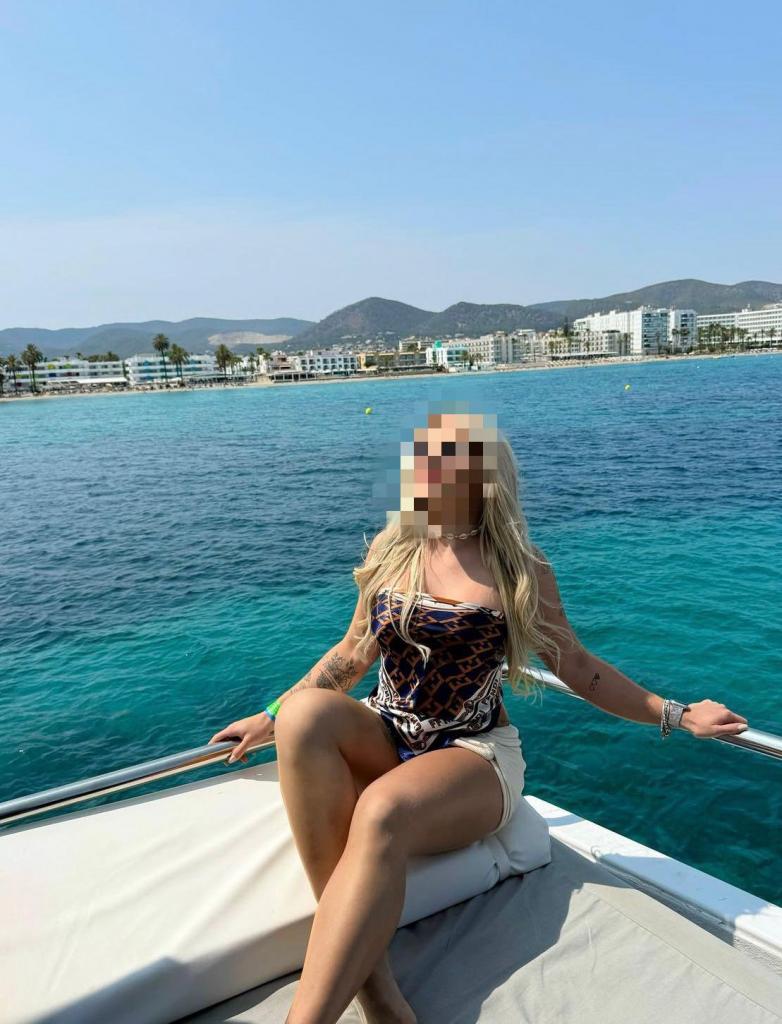 Chica busca chico en Almería: 