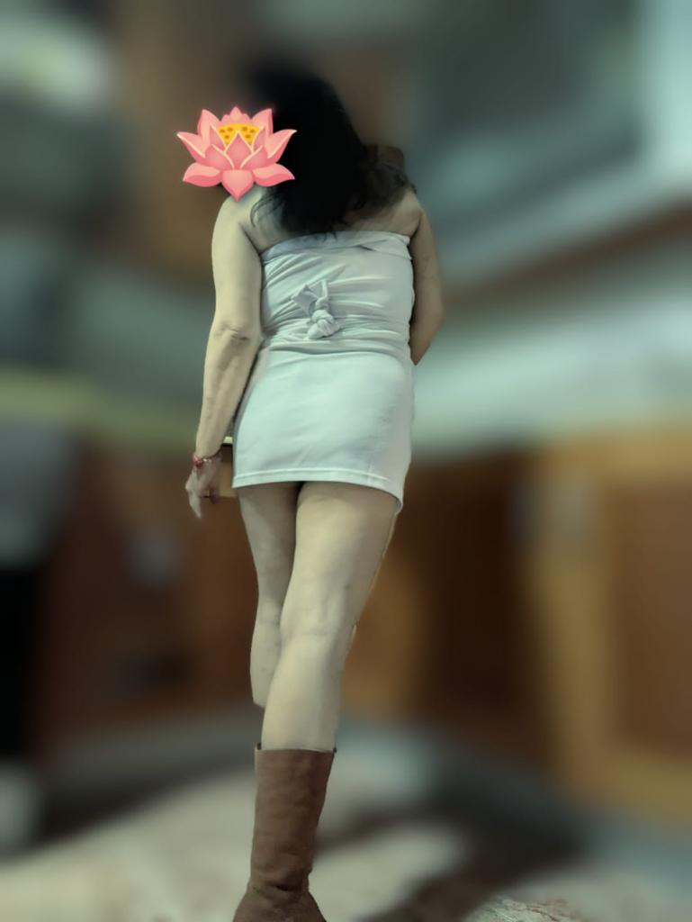 Chica busca chico en Almería: 