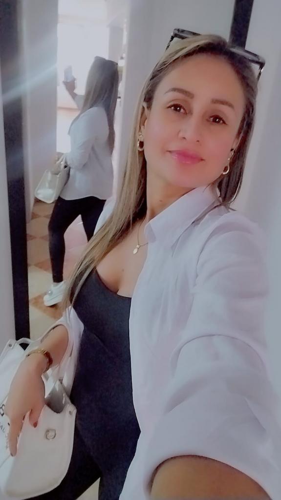 602431603: Chica busca chico en Almería