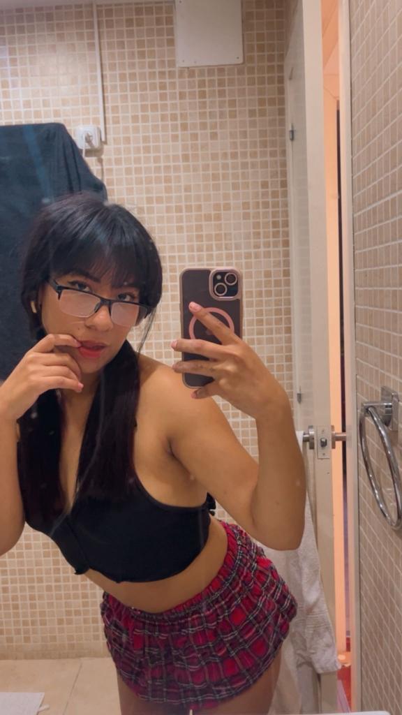 Chica busca chico en Barcelona: Chica busca chico