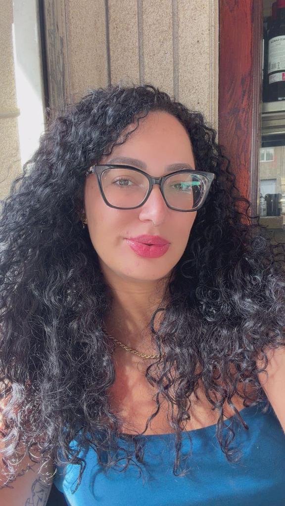 Chica busca chico en Málaga: Chica busca chico