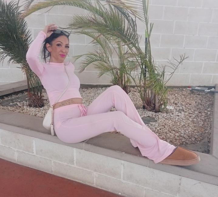 Chica busca chico en Almería: 