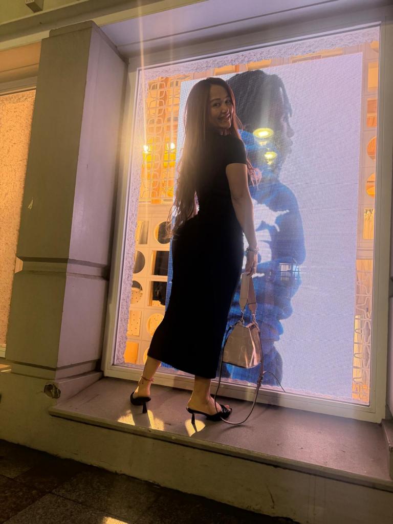 677865609: Chica busca chico en Málaga