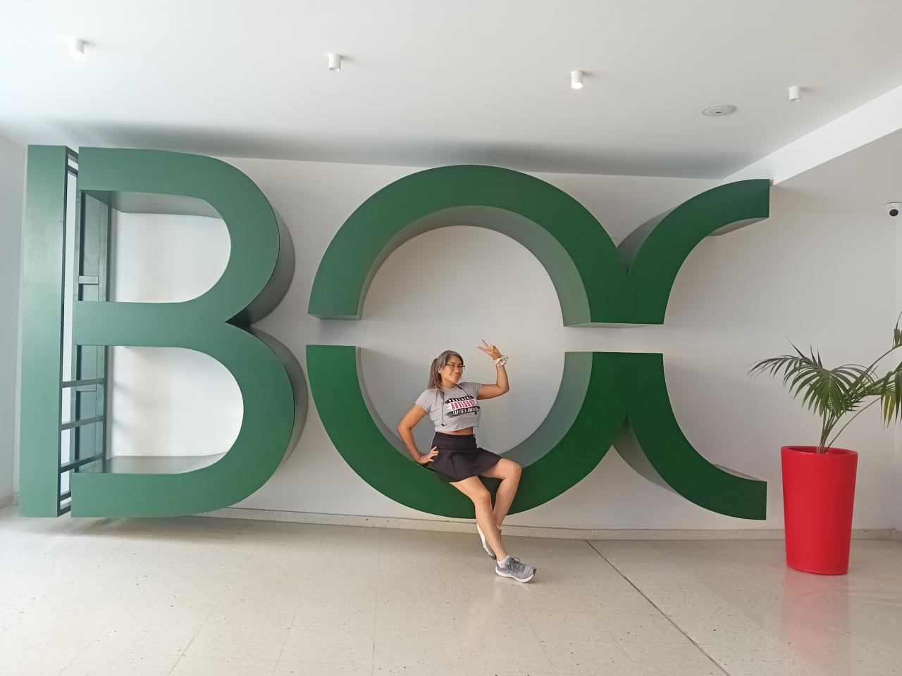 611305343: Chica busca chico en Barcelona