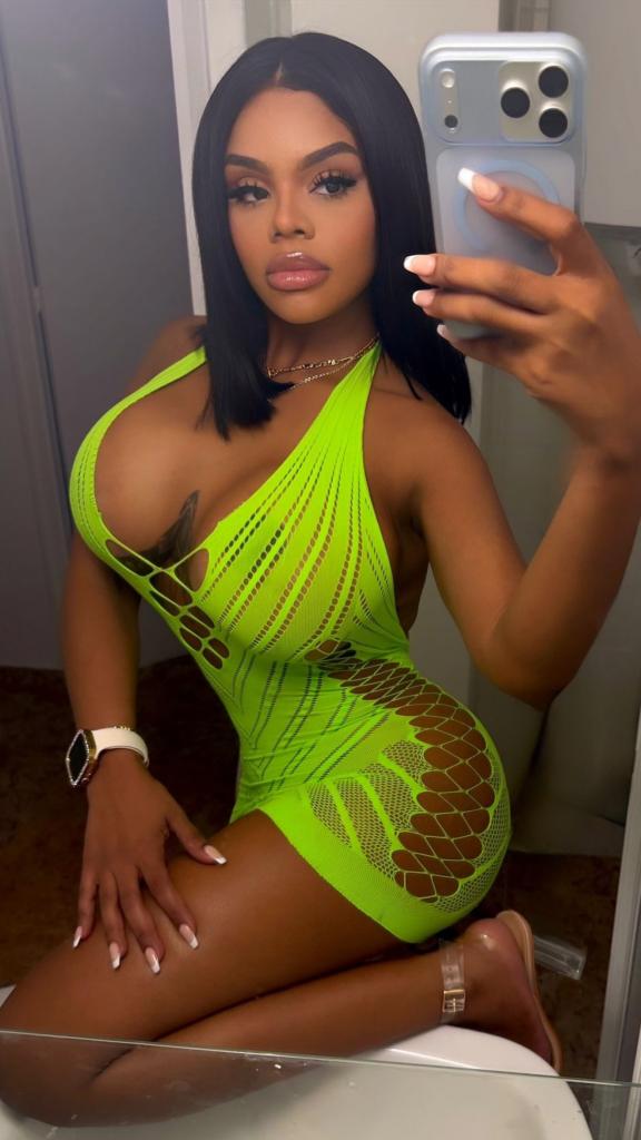 Chica busca chico en Málaga: Chica busca chico