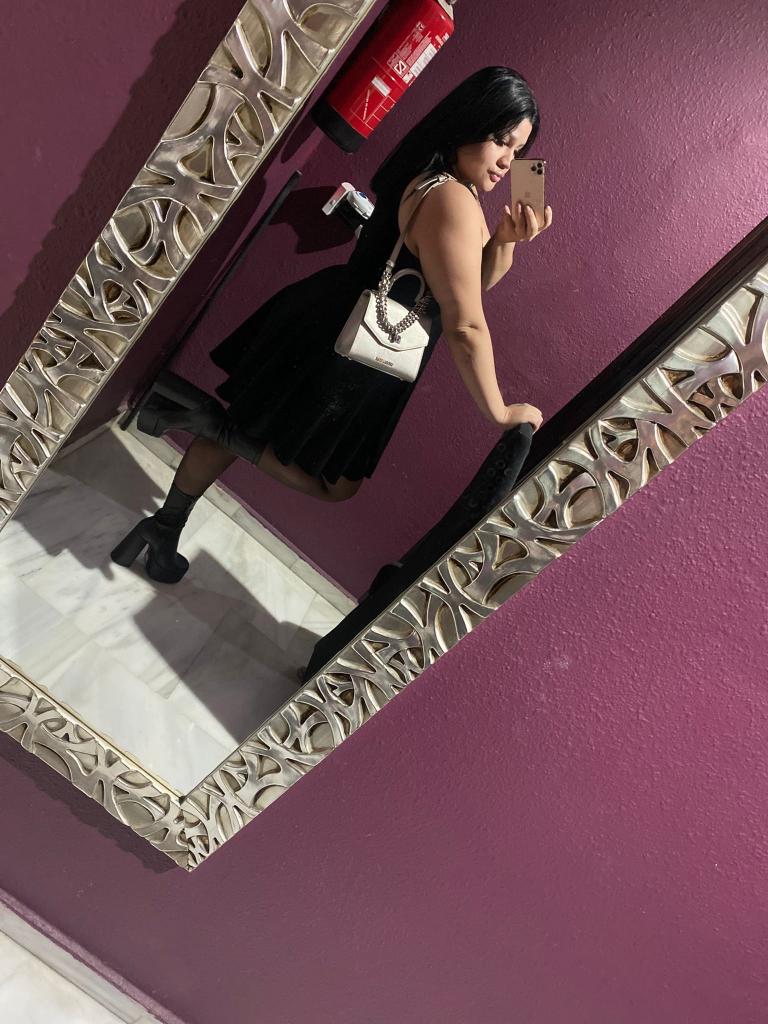 Chica busca chico en Sevilla: 