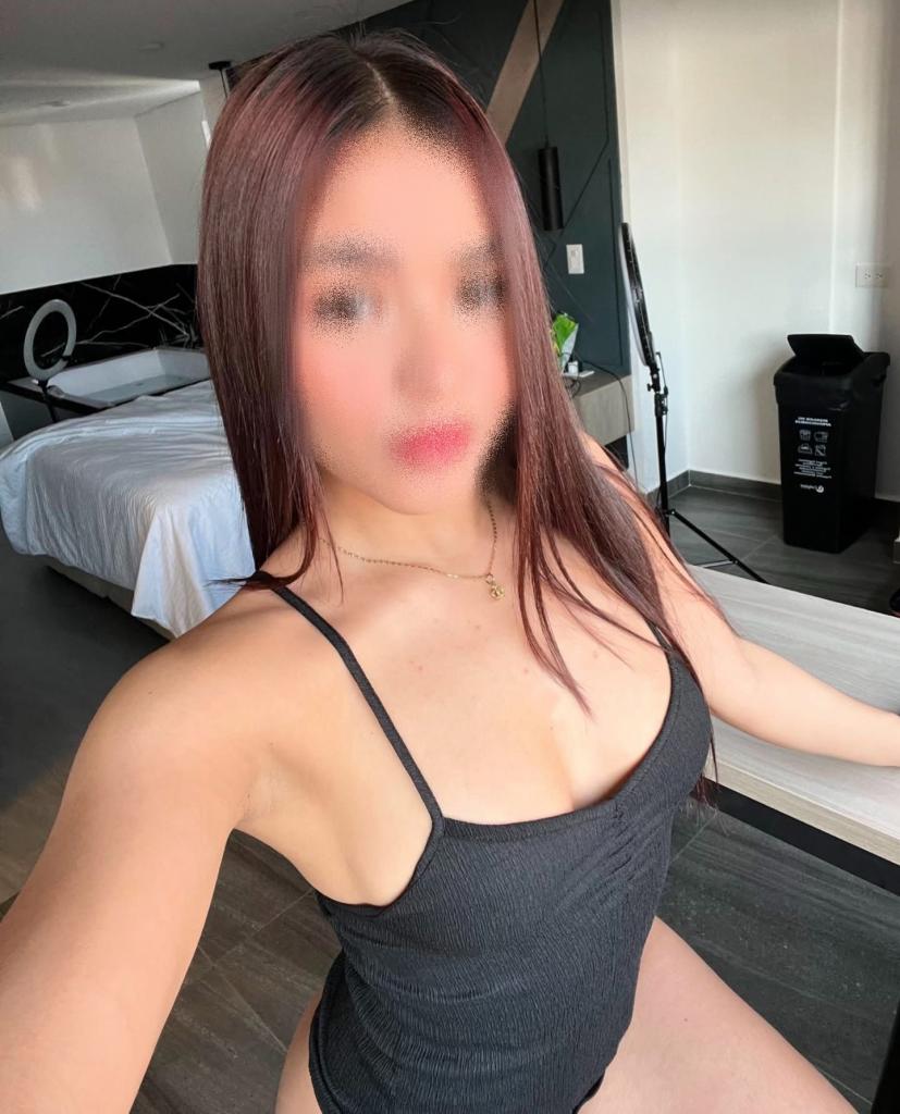 614930226: Chica busca chico en La Coruña