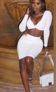 641169808: Chica busca chico en León