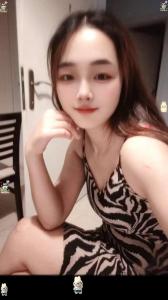 614910787: Chica busca chico en Barcelona