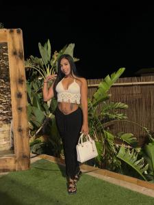 643422895: Chica busca chico en Almería