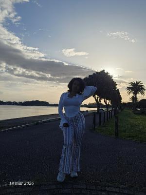 642641973: Chica busca chico en Pontevedra